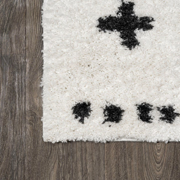 Cristo Berber Geometric Shag Area Rug